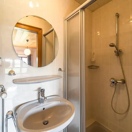 Spacious In With Garden, Cleaning Included Gouvy
