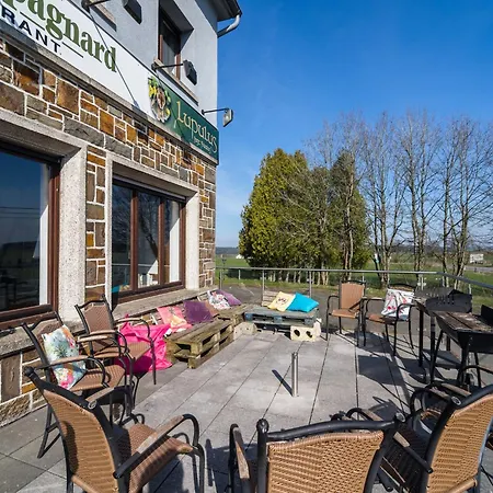 Spacious In With Garden, Cleaning Included Holiday home *