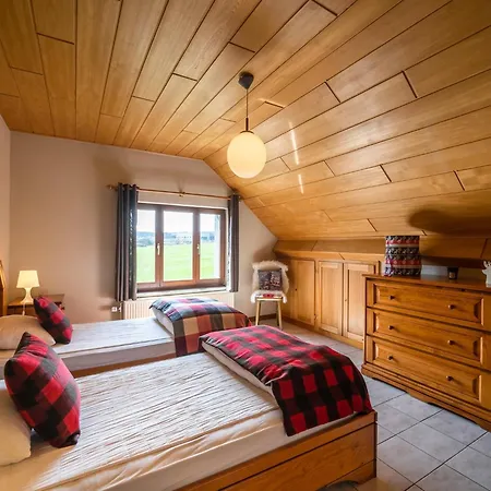 Spacious In With Garden, Cleaning Included Holiday home